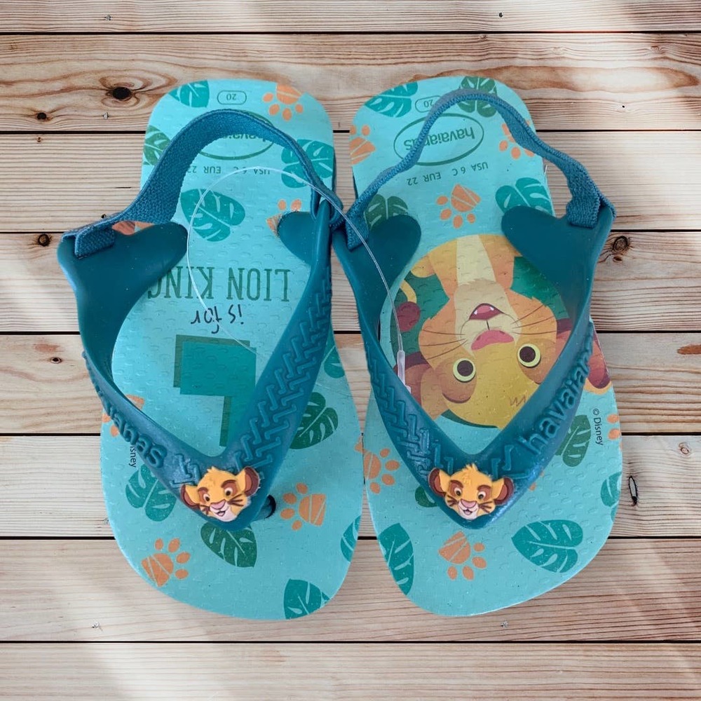 Havaianas // Disney Baby flip flops // Lion King
